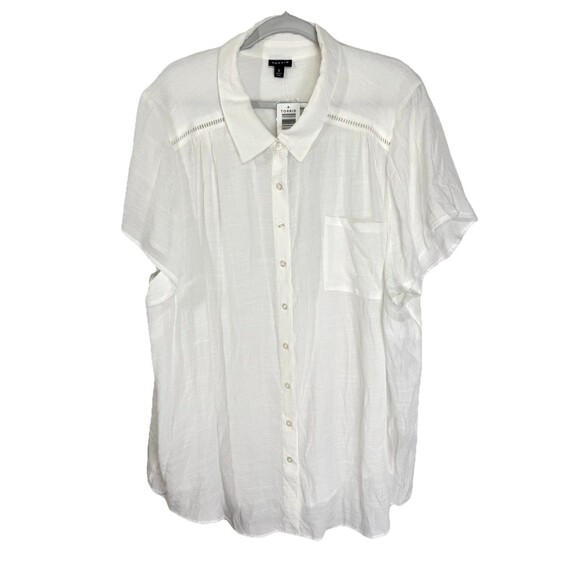 Torrid Lindsay Crochet Inset Shirt Size 5/5X Cloud White Button Front Gauze NEW - Picture 2 of 11